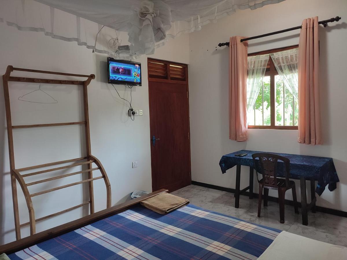 Rest Point Hotel Unawatuna Ngoại thất bức ảnh